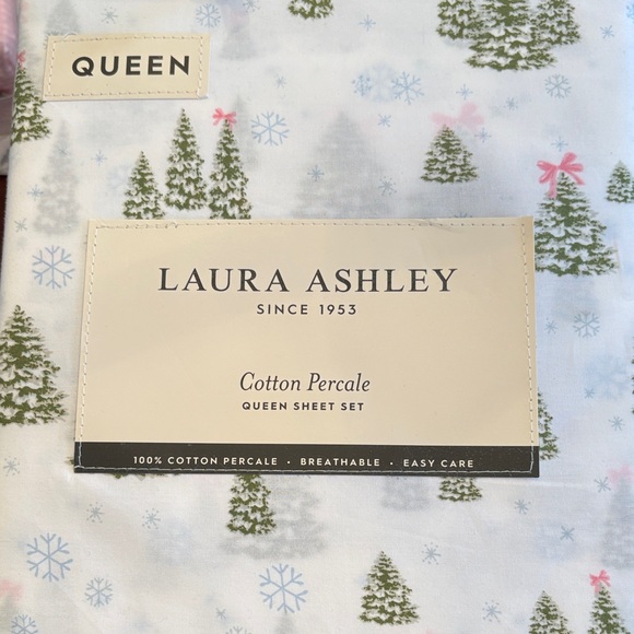 Laura Ashley Cotton Percale Sheet Set with Festive Trees winter brand new Queen